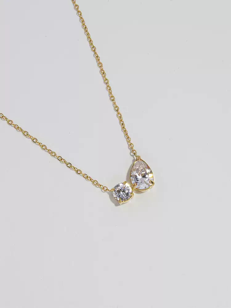 Teardrop Round Diamond 3a Live Color Clavicle Necklace