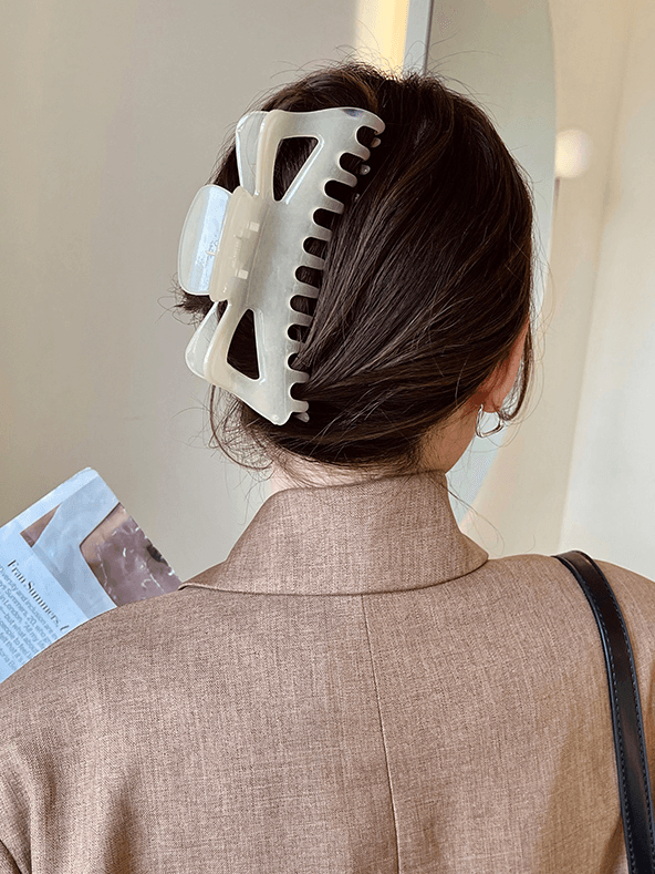 French Lazy Oversized Simple Temperament Shark Hair Clip