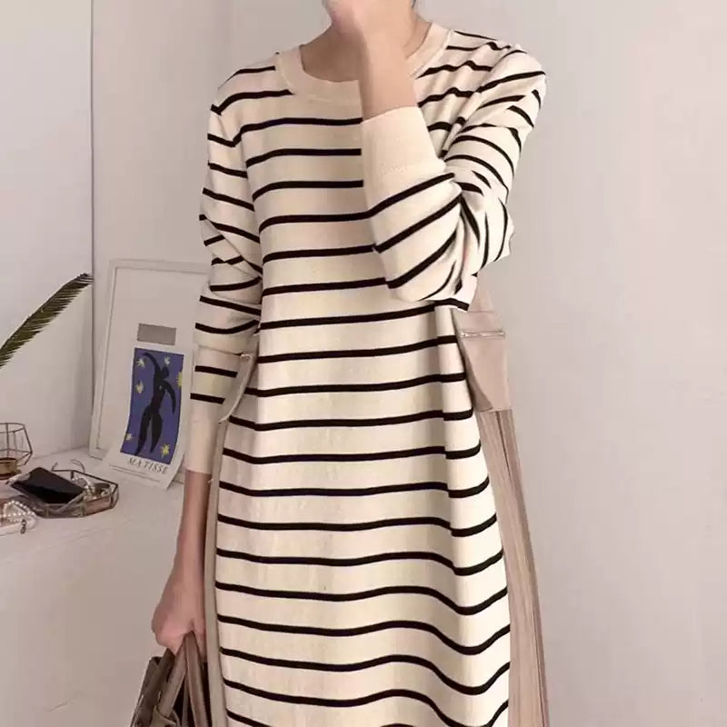 Loose Side Slit Striped Knit Dress