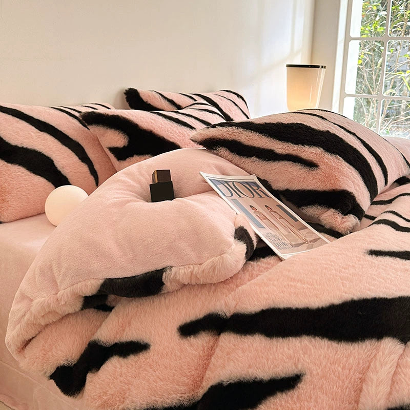 Class A Pink Leopard Double-sided Rabbit Plush Thickened 4-pieces Bedding Sheets Set