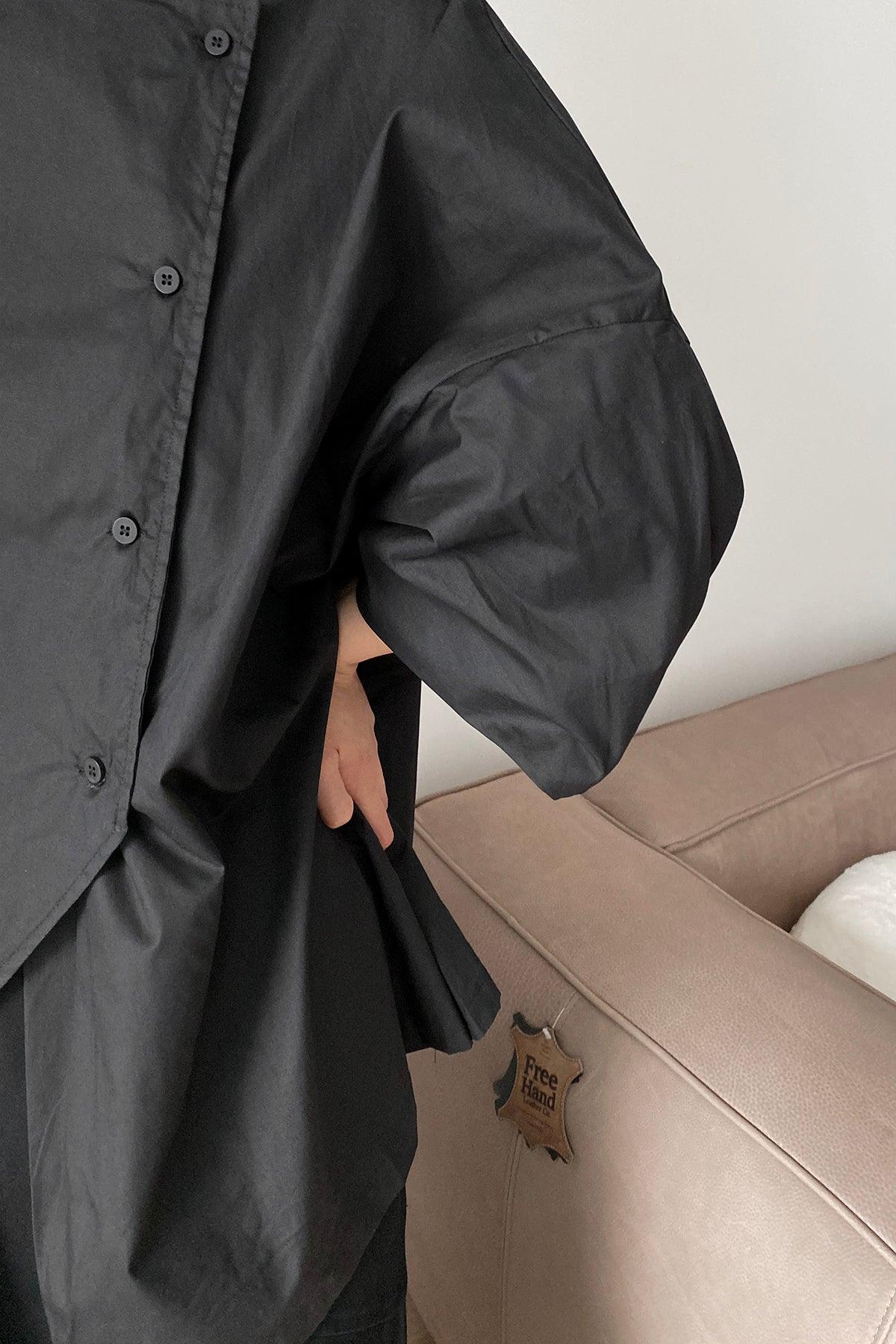 Cool Measured Bias-breasted Irregular-placket Shirt by painevida