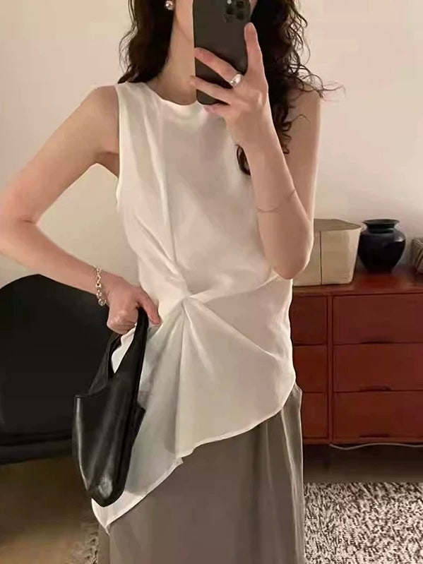 Twisted Sleeveless Cropped Top