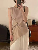 Twisted Sleeveless Cropped Top