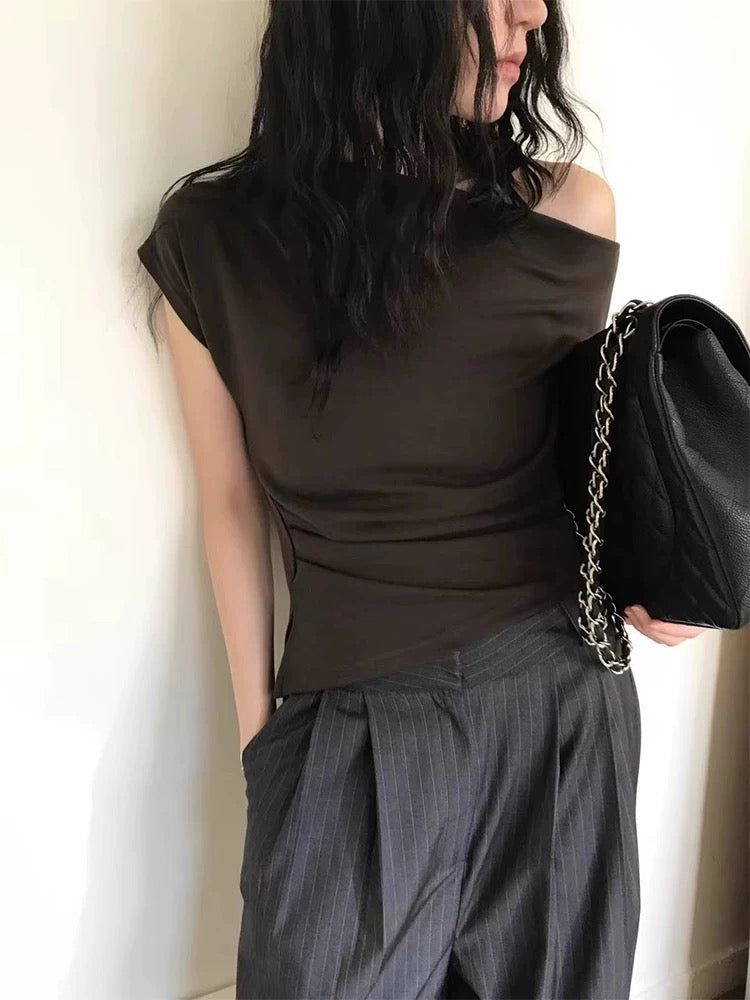 Pleated Off-Shoulder Irregular Versatile Top