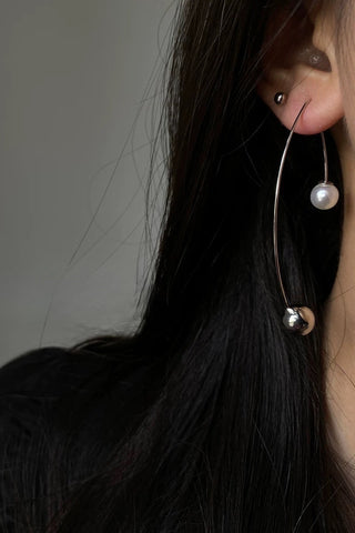 Minimalist Irregular Earrings by painevida