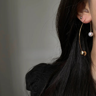 Minimalist Irregular Earrings by painevida
