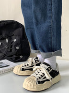 Casual And Versatile Shell Toe Sneakers by painevida