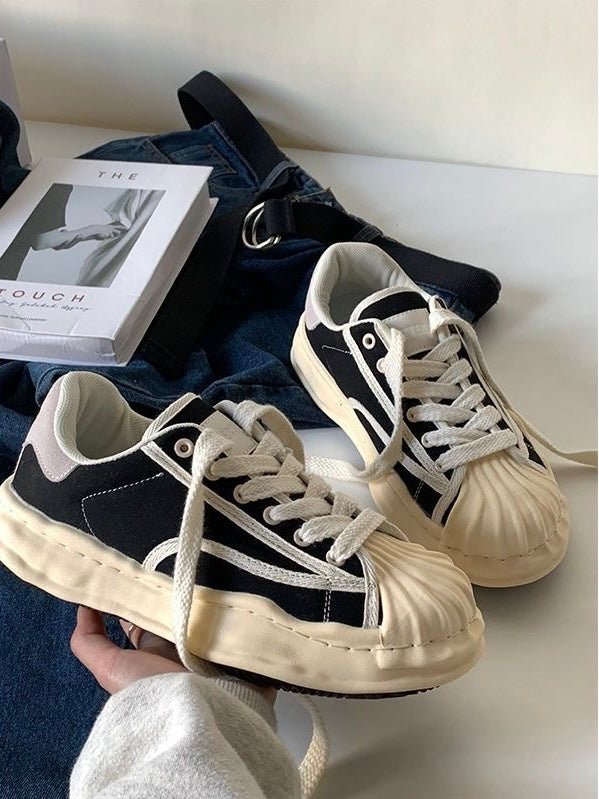 Casual And Versatile Shell Toe Sneakers by painevida