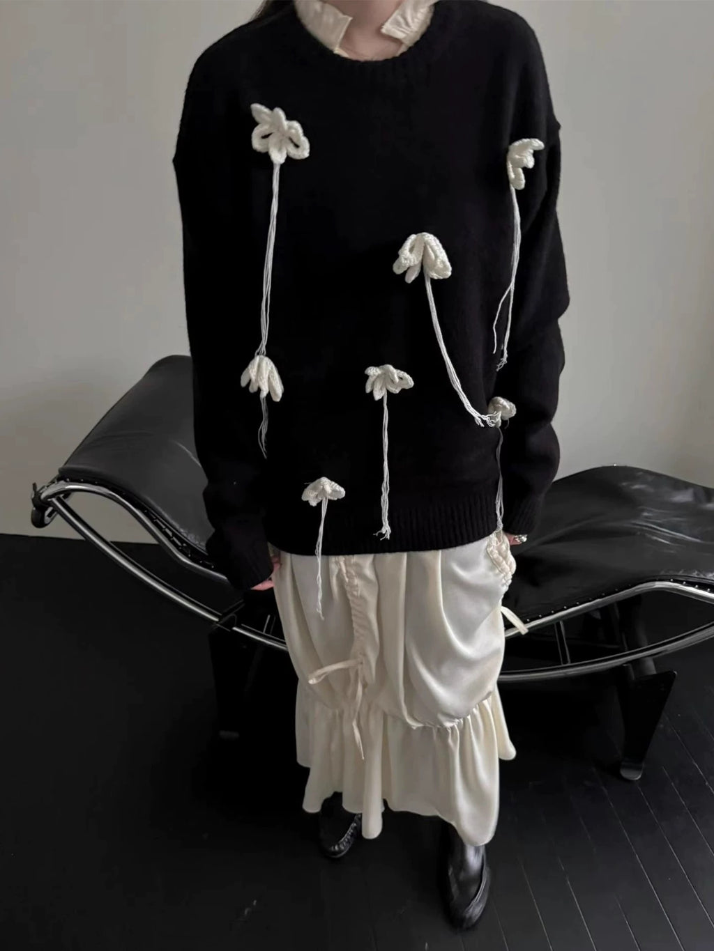 Handmade 3D Flower Decorated Knitwear