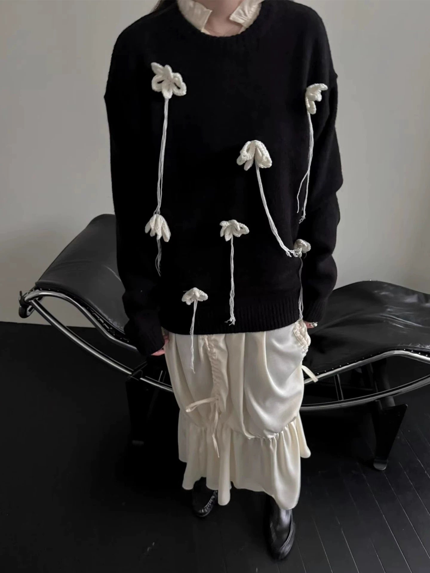 Handmade 3D Flower Decorated Knitwear