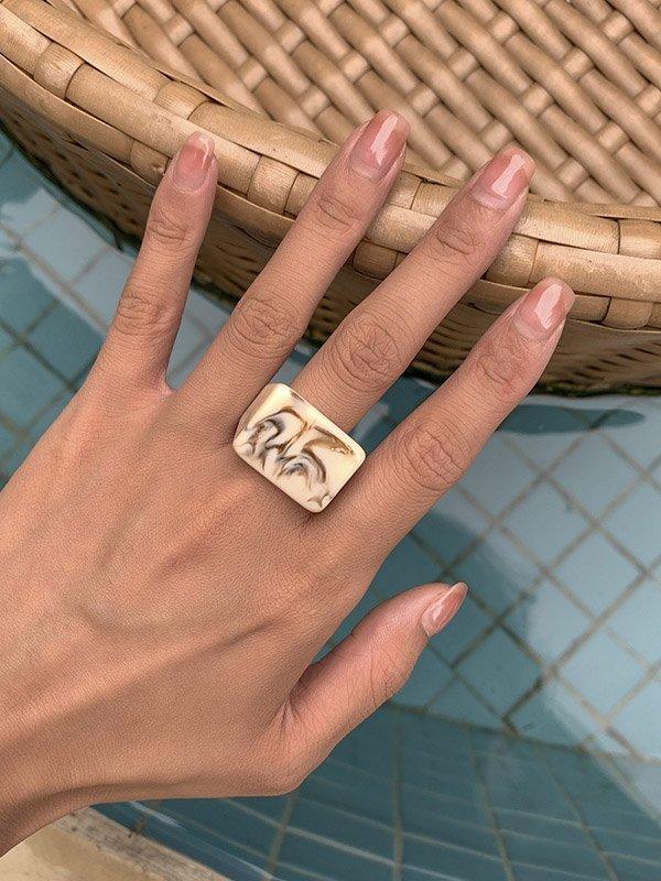 Original Stylish Resin 8 Colors Geometric Ring by painevida
