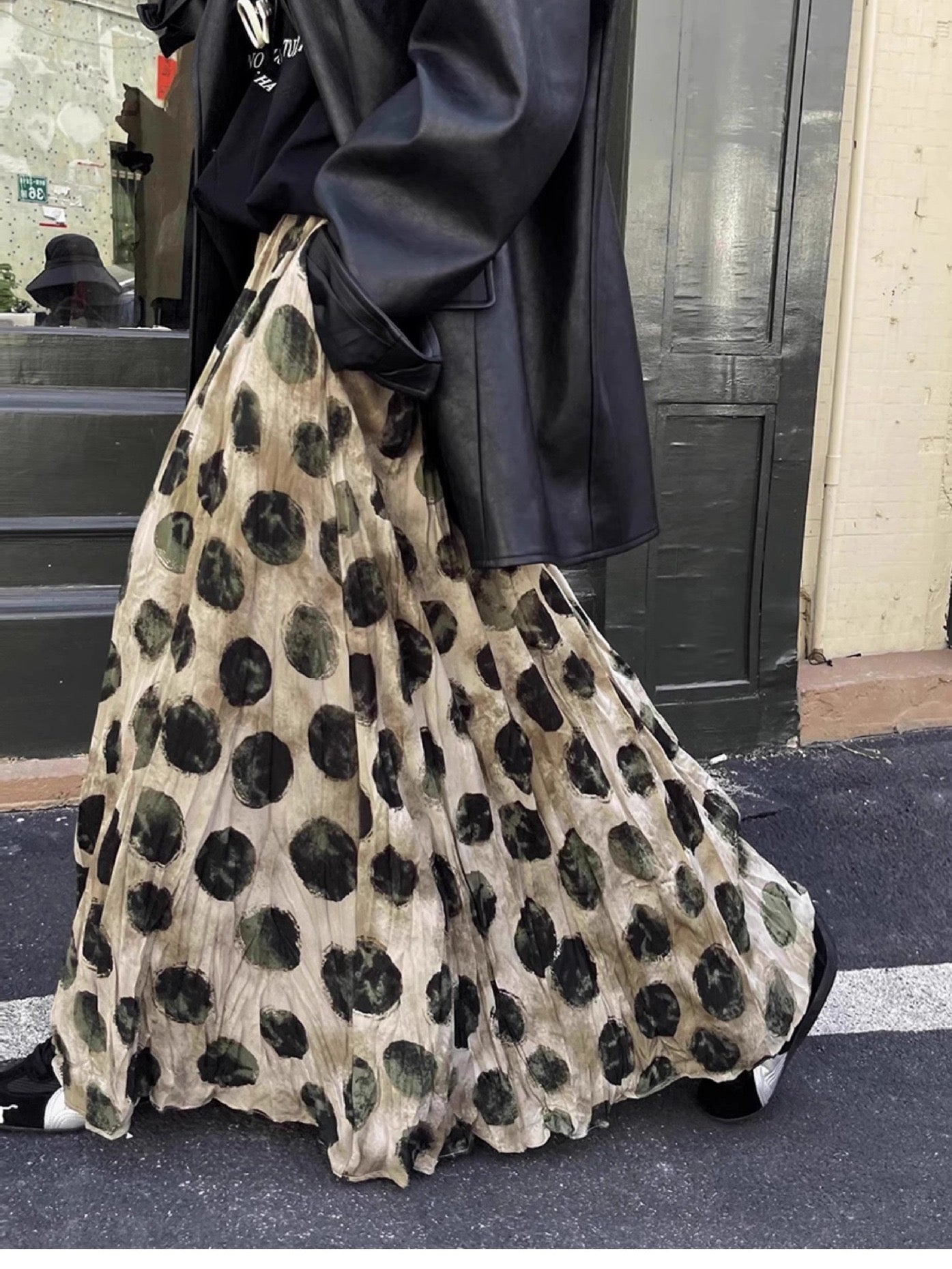 Slimming Polka Dot Midi Skirt - Retro Designer Skirt