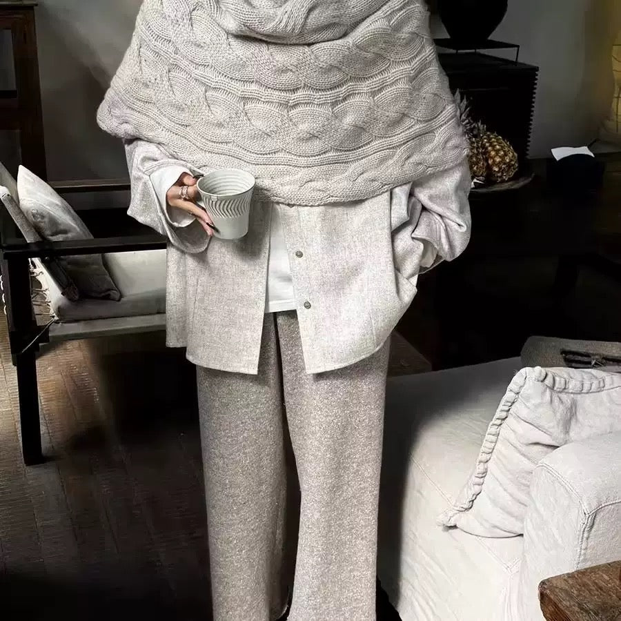 100% Wool Windproof 3D Cable Knit Turtleneck Cape Vest