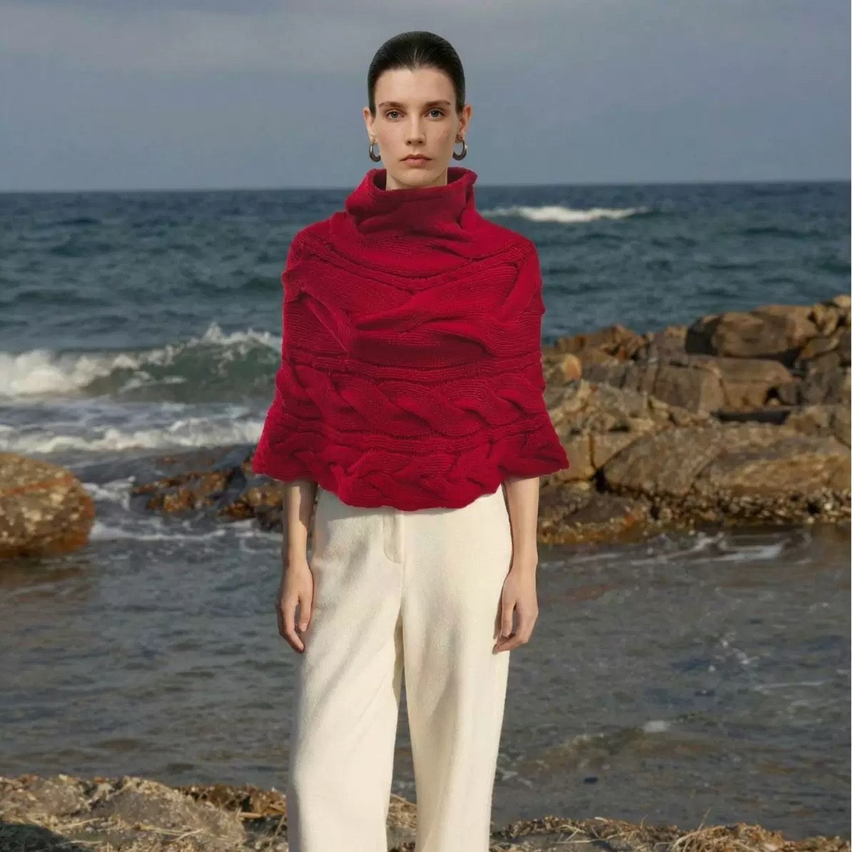 100% Wool Windproof 3D Cable Knit Turtleneck Cape Vest