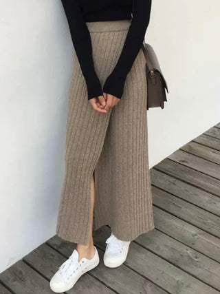 Retro Slit Knitted Skirt