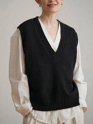 Sleeveless Knitted Vest by painevida