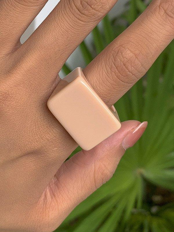 Original Stylish Resin 8 Colors Geometric Ring by painevida
