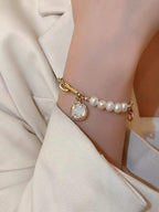Simple Shell Pearl Bracelet by painevida