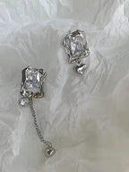 Asymmetric Zirconia Heart Earrings - PAINEVIDA