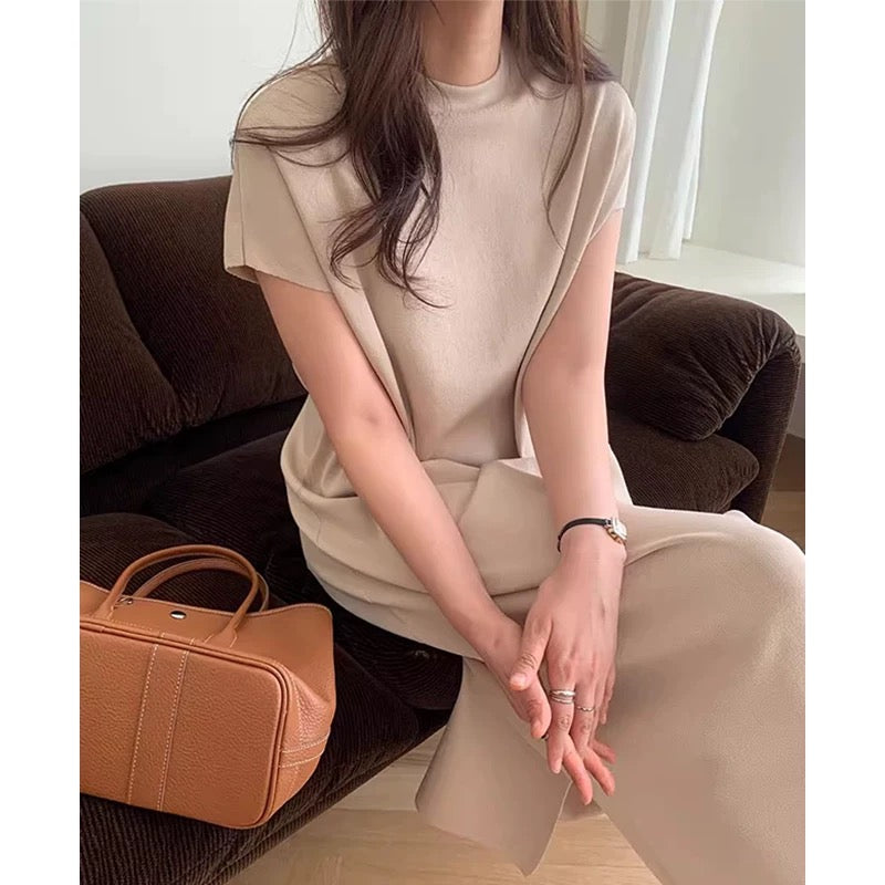 Round Neck Slit Knit Dress