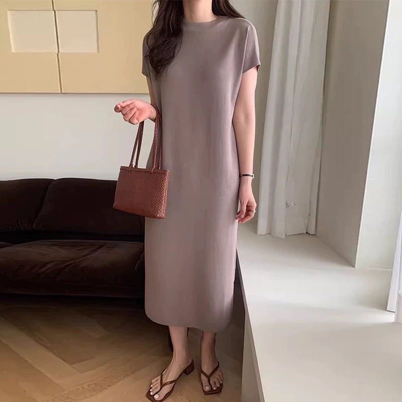 Round Neck Slit Knit Dress