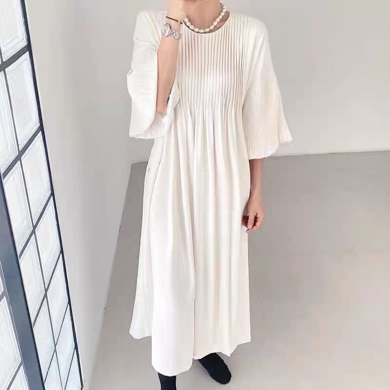 Round Neck Pleated Long Dress - PAINEVIDA