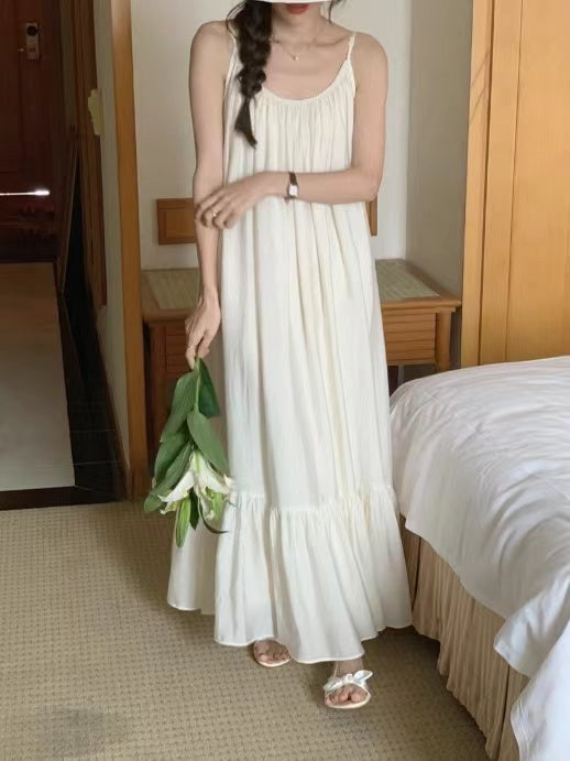 Loose Suspender Pleated Vacation Dress