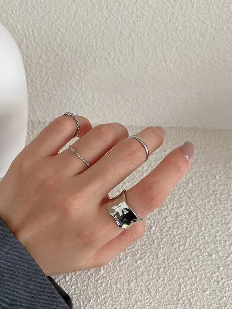 Simple Design 8 Rings set by painevida