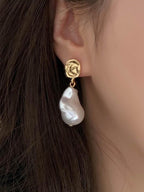 Baroque Vintage Shaped Pearl Earrings - PAINEVIDA