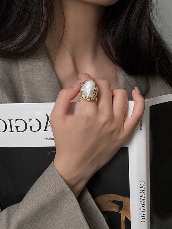 Geometric Irregular Pearl Ring by painevida
