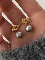 Retro Knotted Metal Gray Pearl Stud Earring - PAINEVIDA