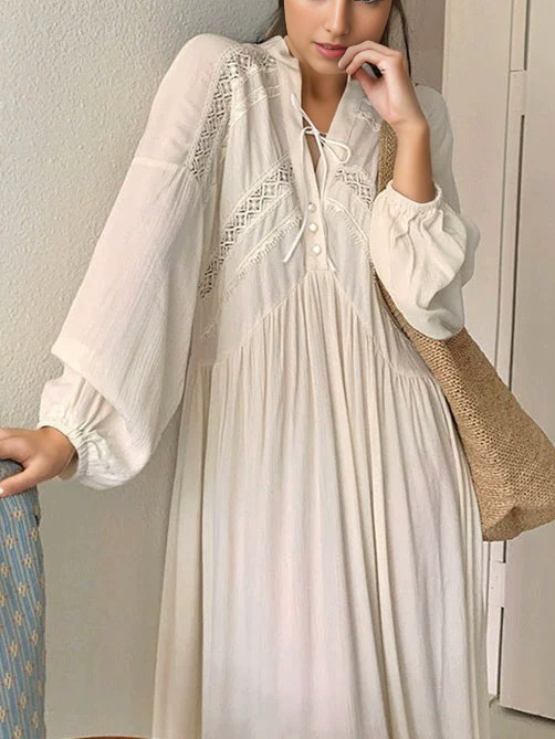 French Spliced Hollow Lace Long-Sleeved Dress