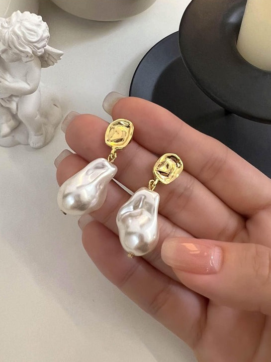 Baroque Vintage Shaped Pearl Earrings - PAINEVIDA