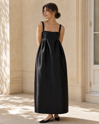 Elegant Black Strapless Silk Evening Dress - PAINEVIDA