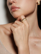Openwork Floral Brushed Diamond Ring - PAINEVIDA