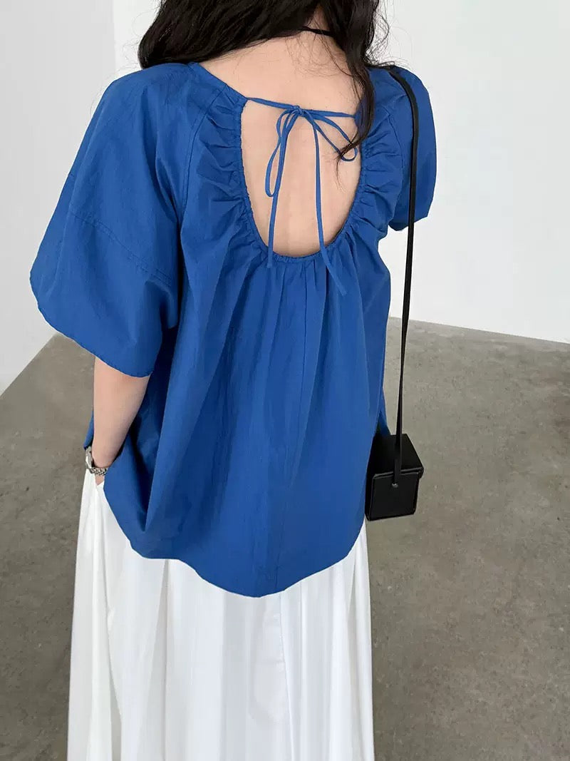 Round Neck Backless Pleated Shirt