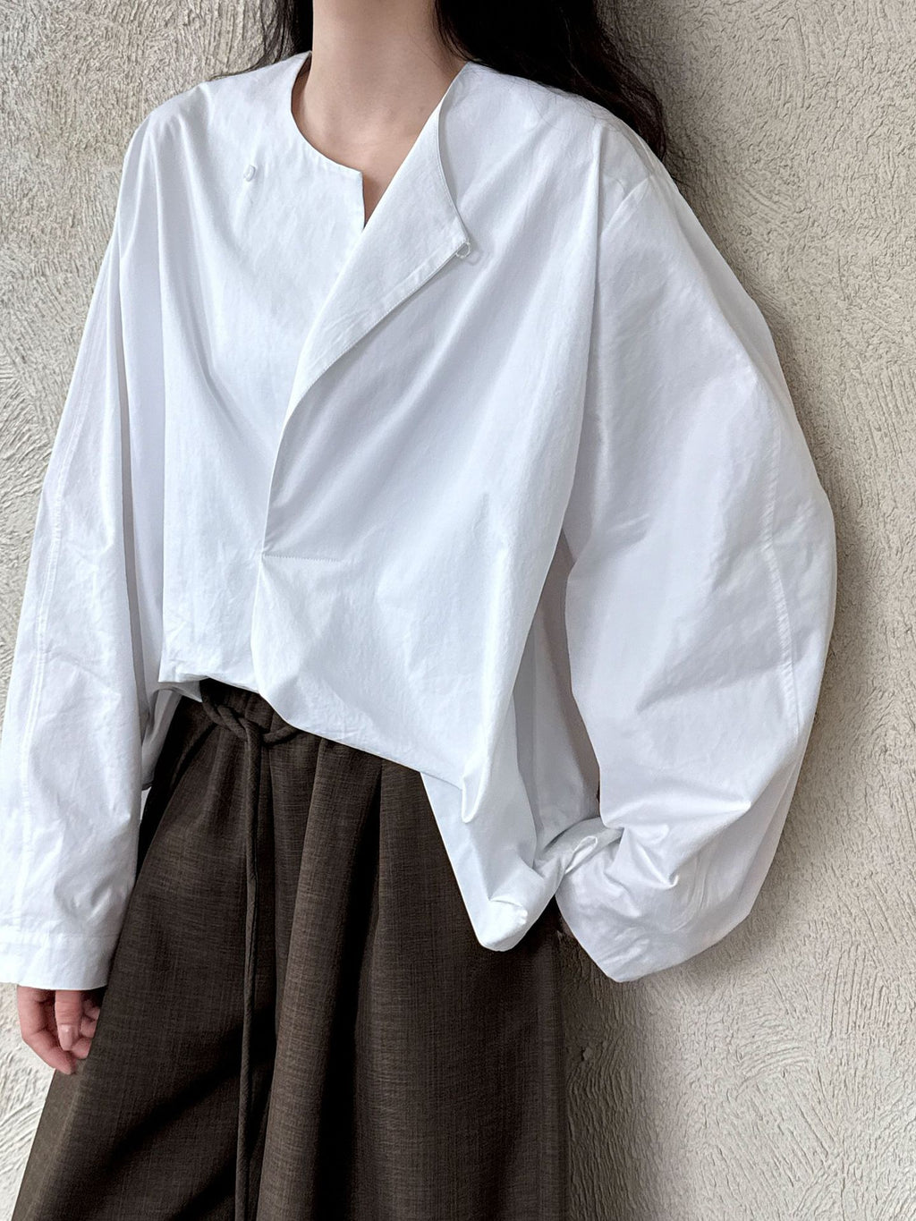 Chic Silhouette Long-sleeved Cotton Shirt