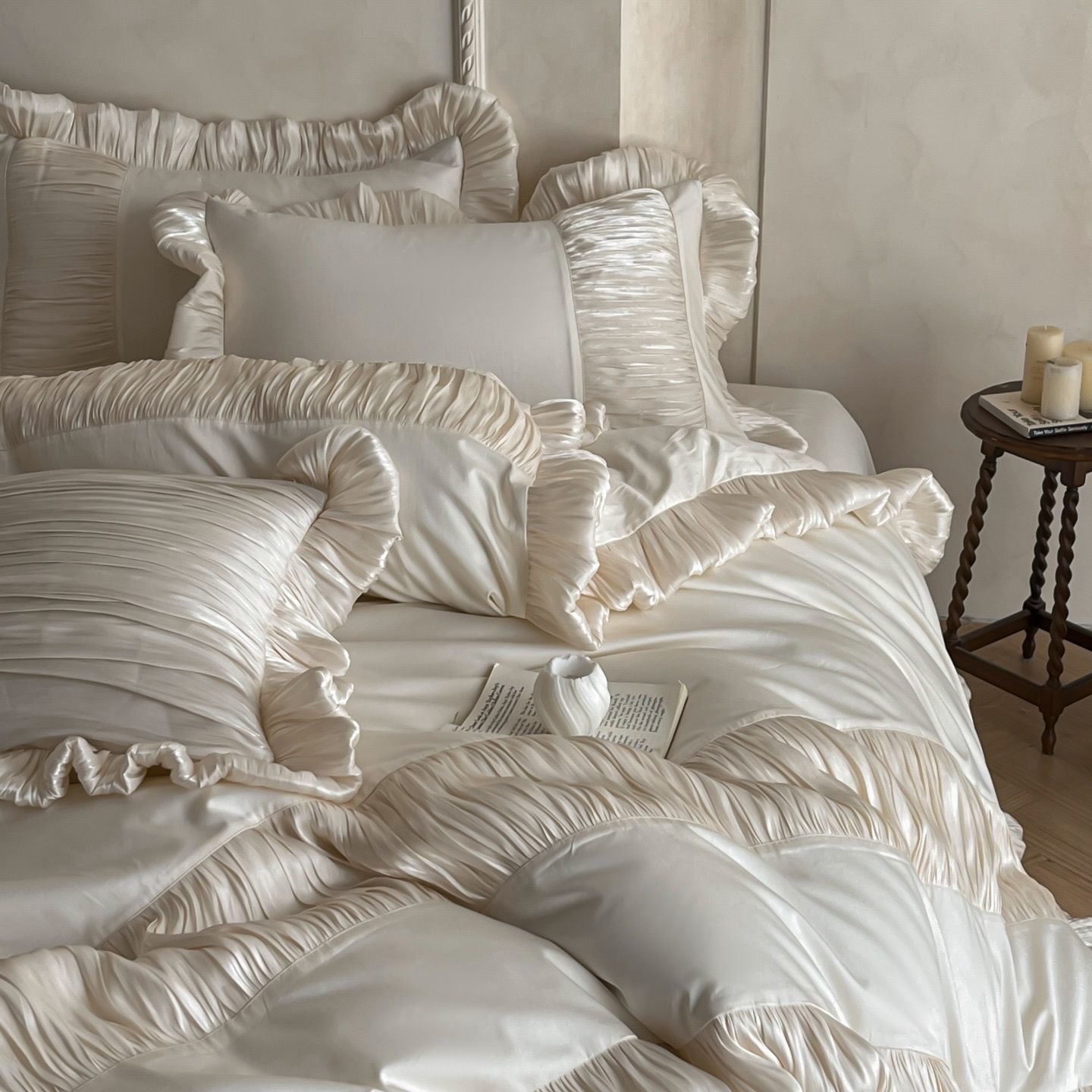 Silk White French Retro Cotton Four-piece Bedding Set