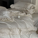 Silk White French Retro Cotton Four-piece Bedding Set