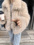 Warm Lamb Wool Coat by painevida