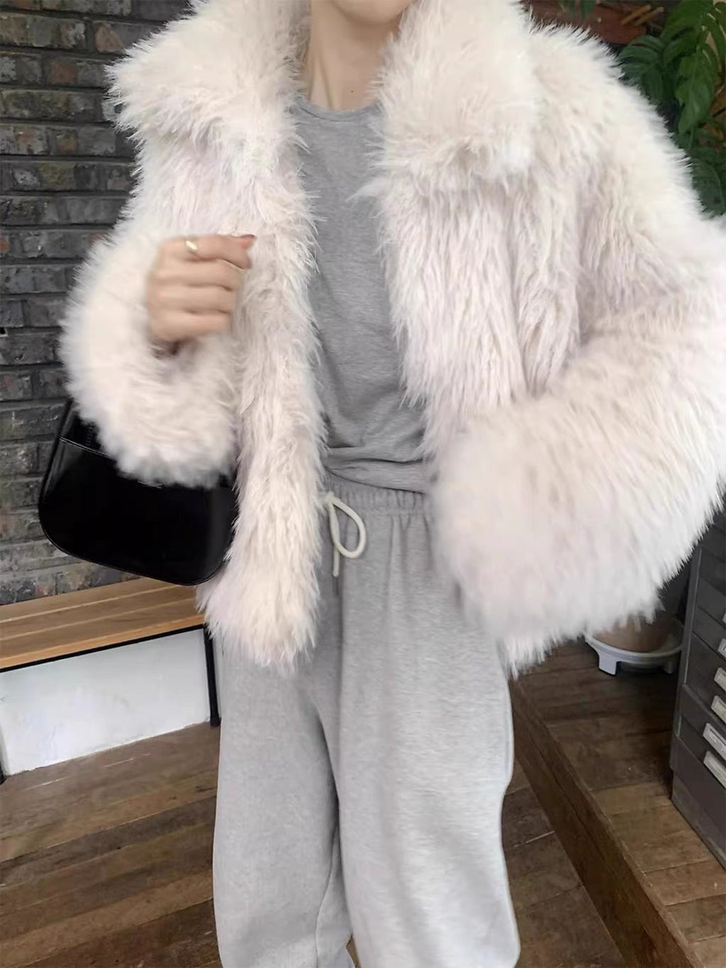 Warm Lamb Wool Coat by painevida