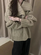 Heavy-duty Cable Collar Knit Cardigan by painevida