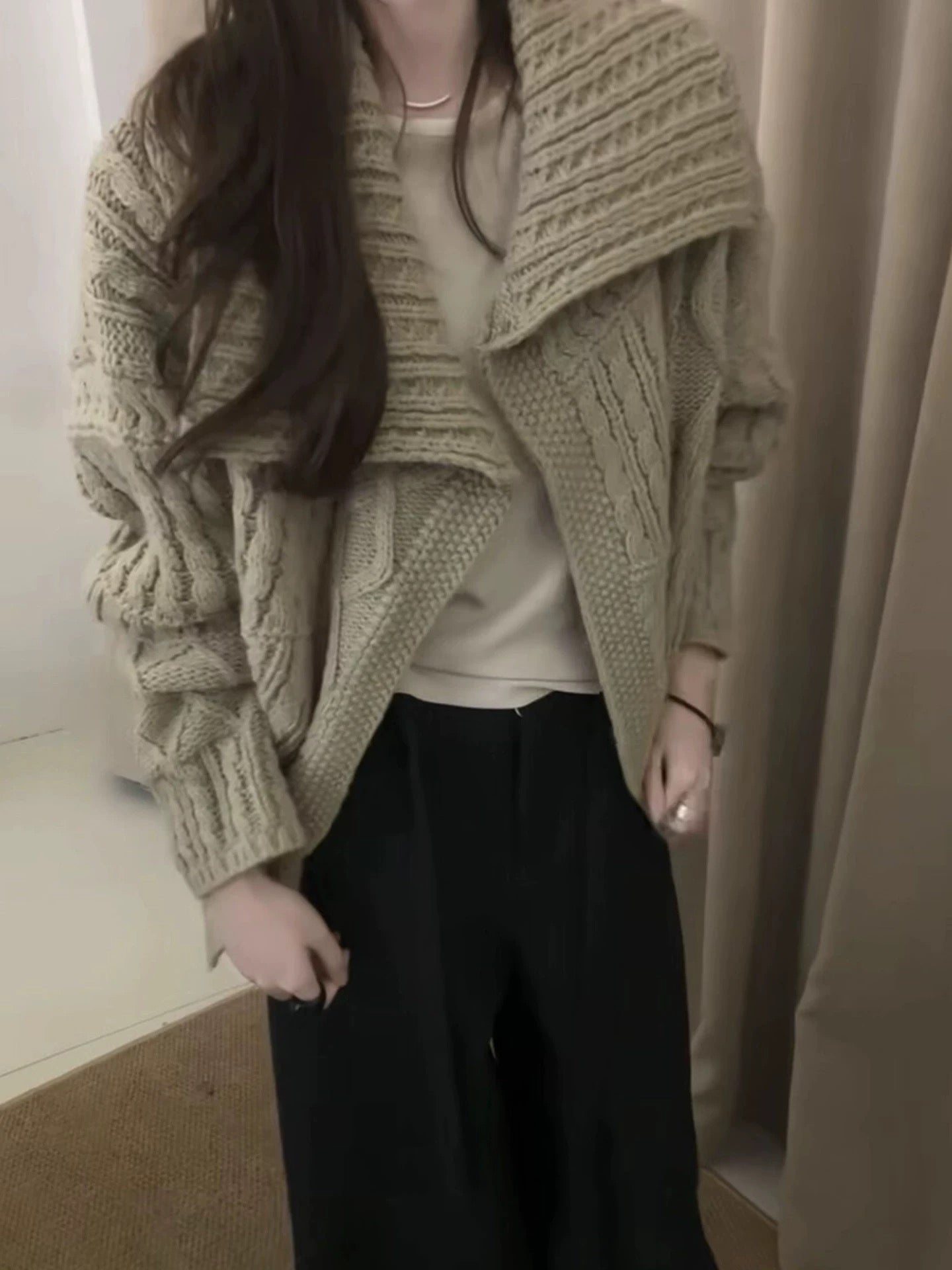 Heavy-duty Cable Collar Knit Cardigan by painevida