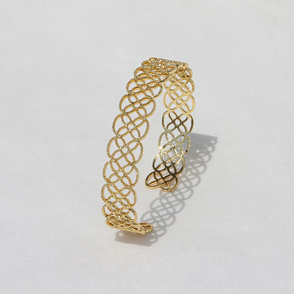 Lace-Carved Bangle | 18K Gold & Silver - PAINEVIDA