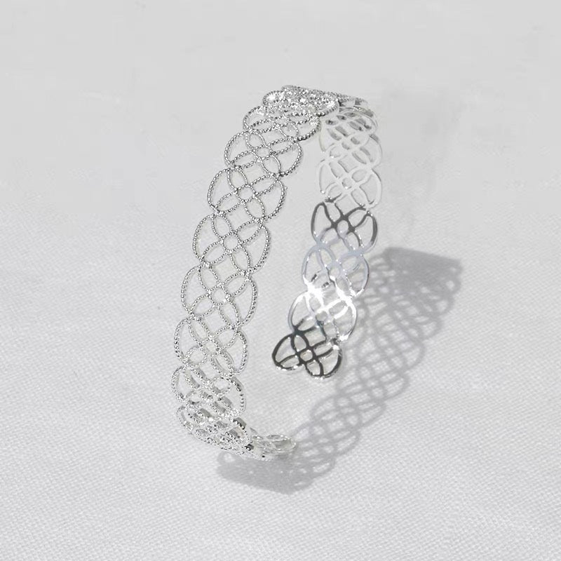 Lace-Carved Bangle | 18K Gold & Silver - PAINEVIDA
