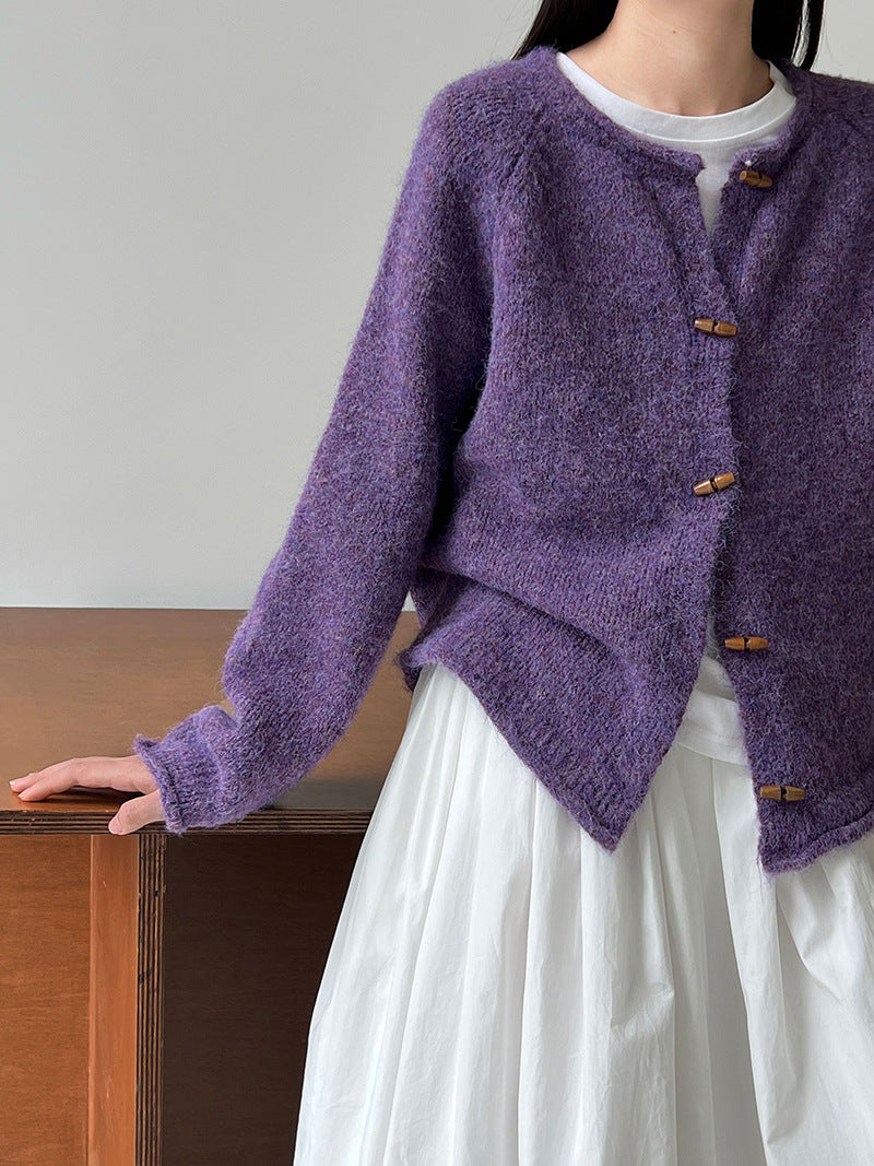 Horn Button Knitted cardigan