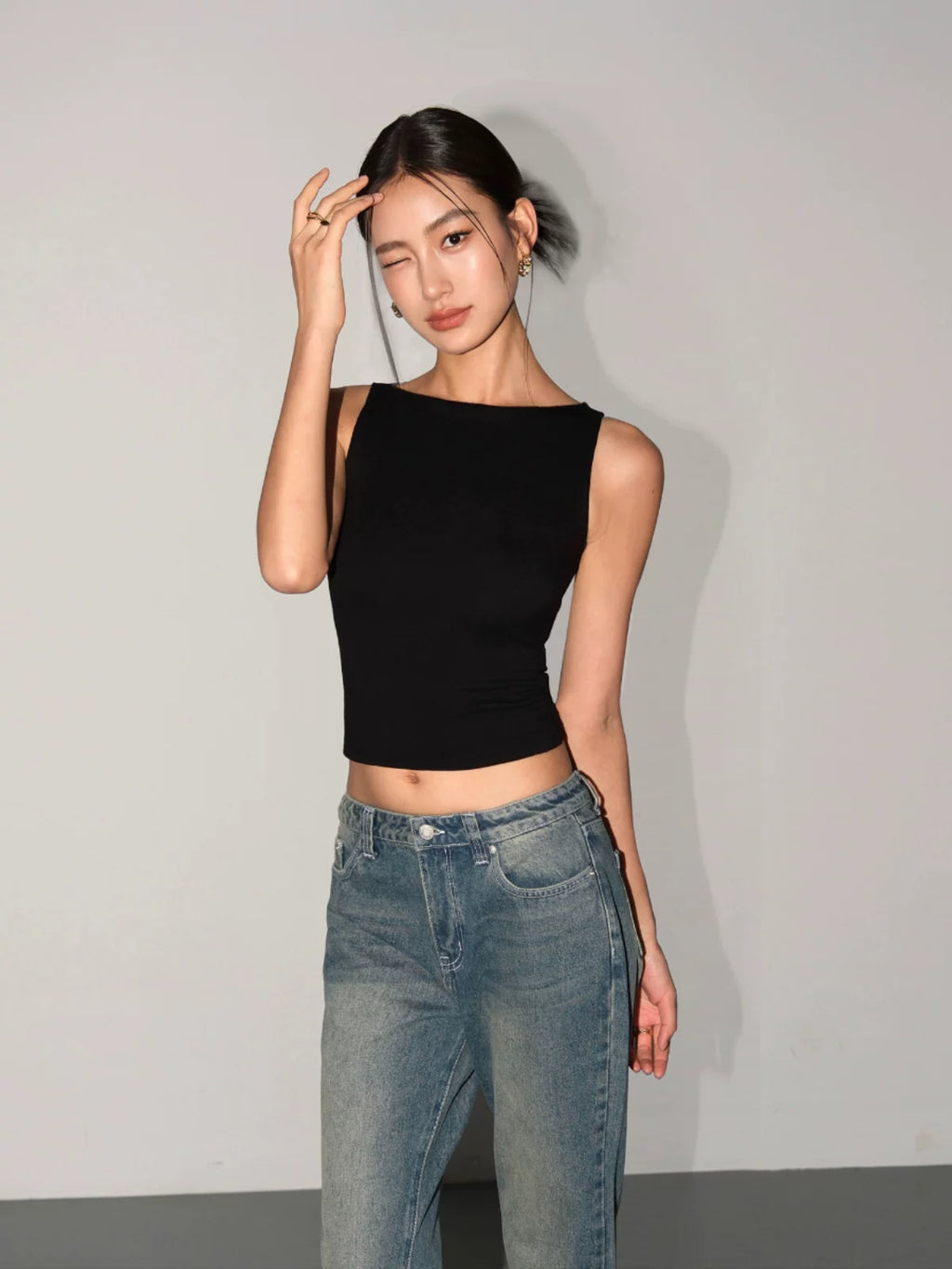 Slim-Fit Sleeveless Tank Top