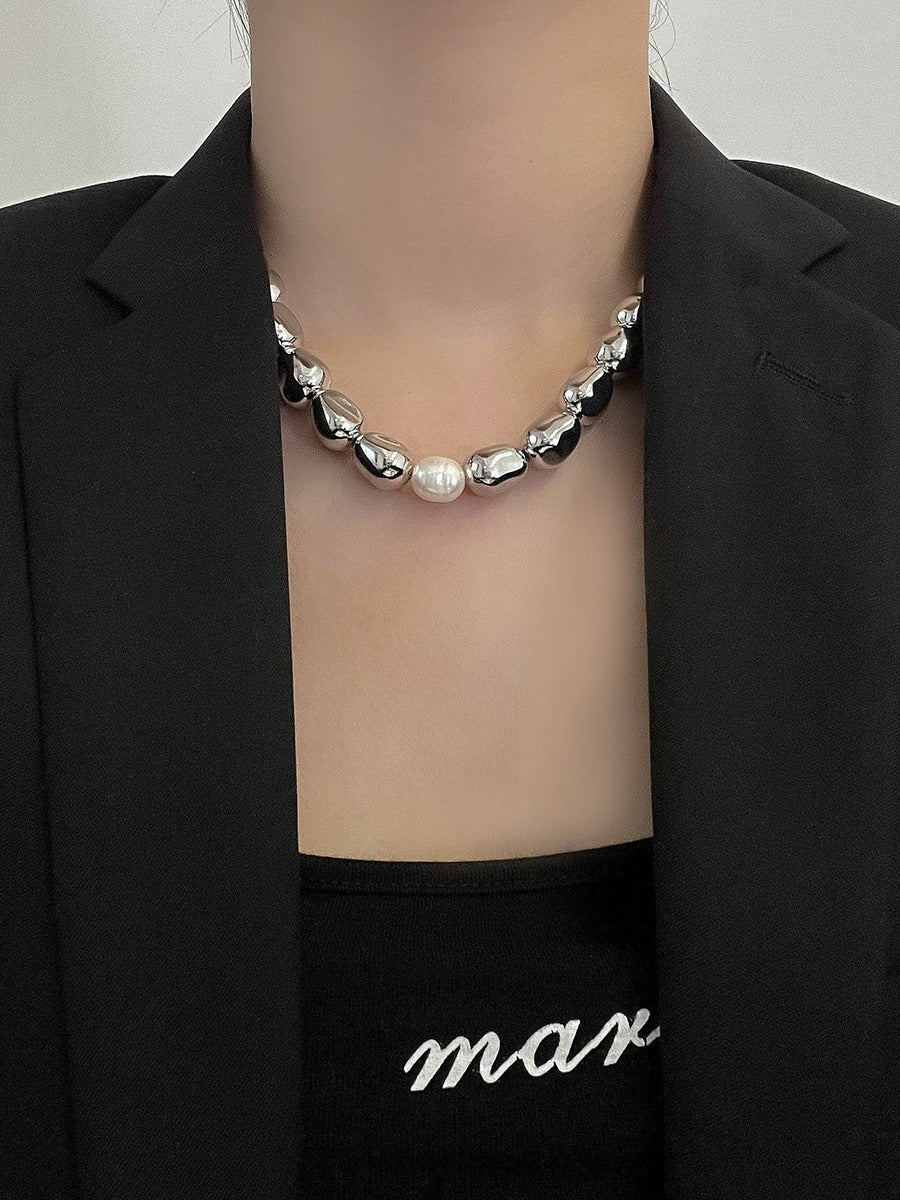 Metal Pearl Fashion Beaded Necklace by painevida