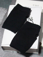 Simple Solid Color Knitting Gloves by painevida